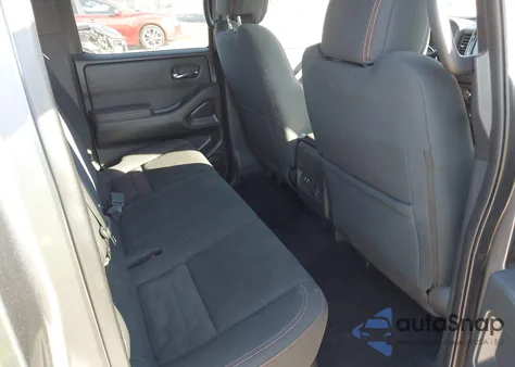 2022 Nissan Frontier Pro-4X 4X4 z USA, uszkodzony, nr VIN 1N6ED1EK7NN605425